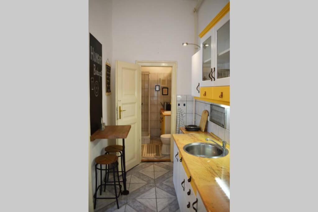 Cosy Apartment Just Next To Parliament Budapest Eksteriør bilde